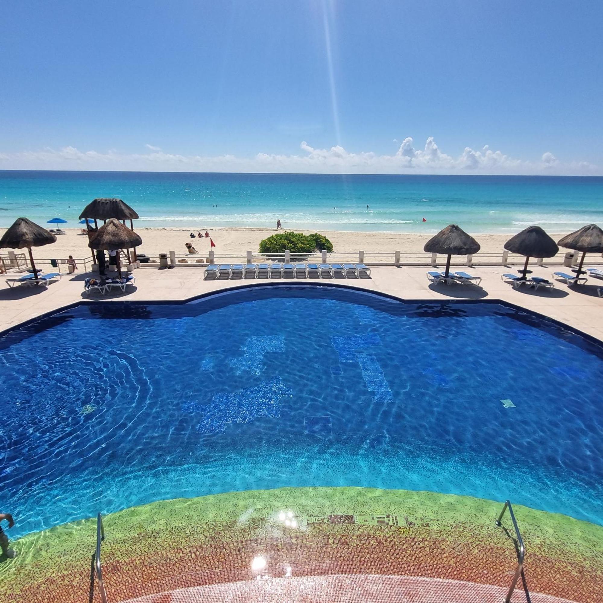 Cancun Marlin 32 Luaran gambar